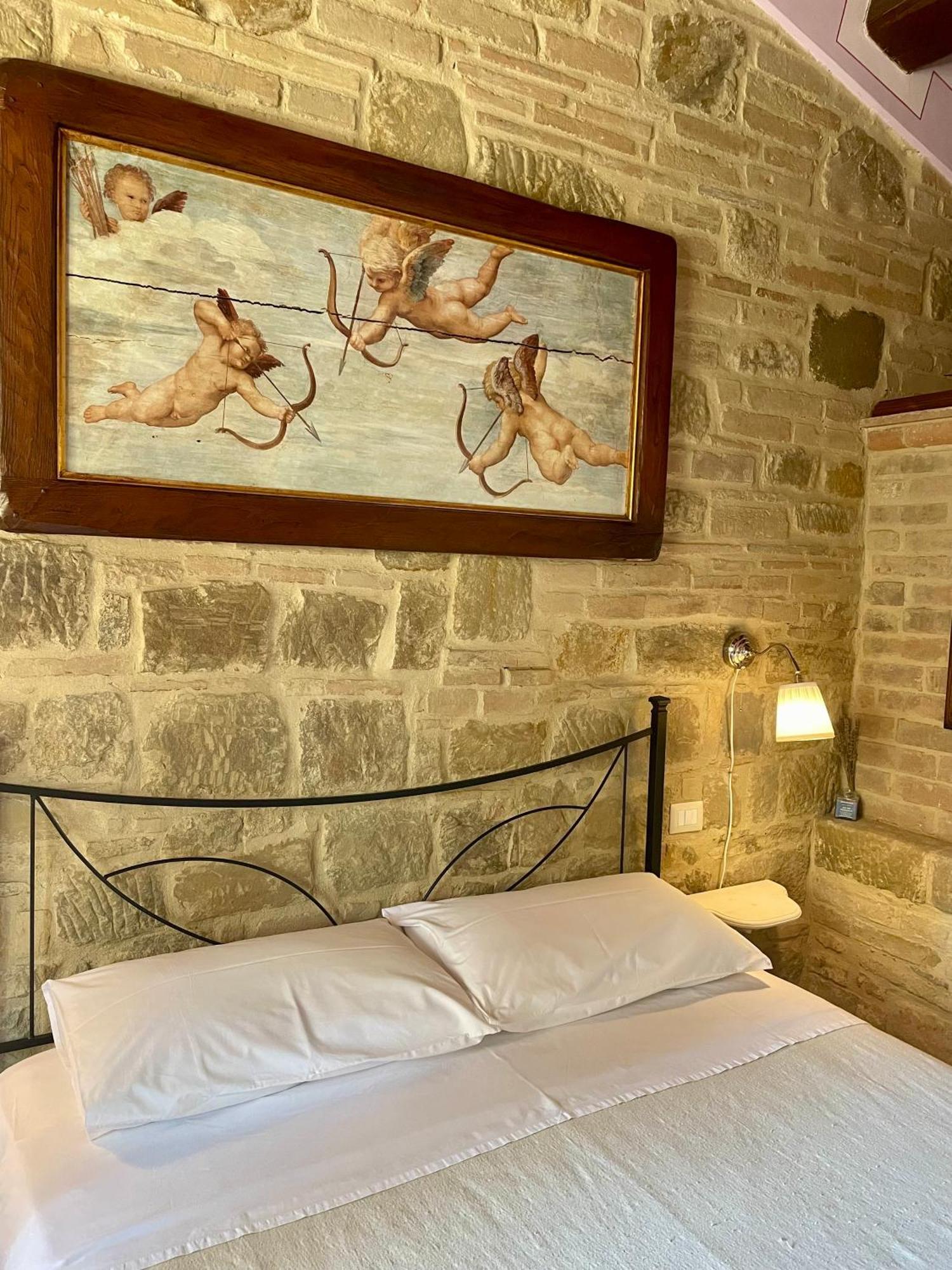 פרוג'ה Il Cortile Delle Rose Holiday House מראה חיצוני תמונה
